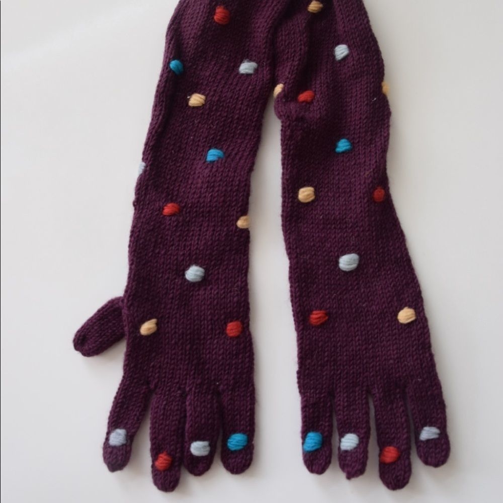 Gloves with pom-pom embellishments colorful burgundy